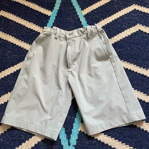 Boys Vineyard Vines shorts